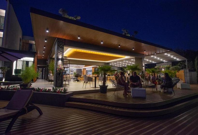 Miamar Luxury Hotel & Spa