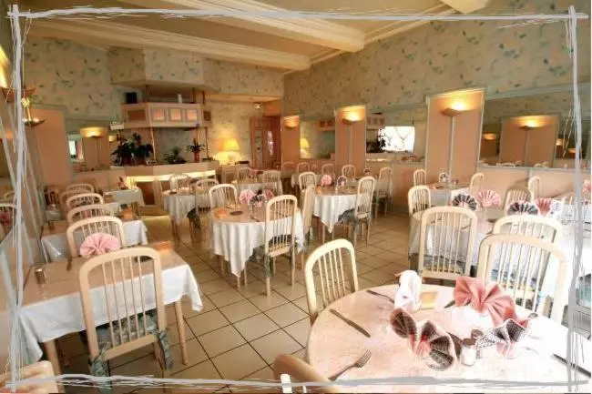 ホテル Hôtel De La Paix