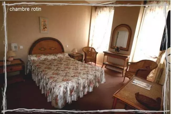 ホテル Hôtel De La Paix
