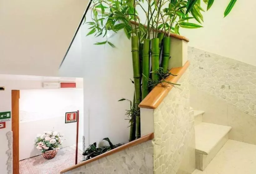 هتل Antica Casa Carettoni