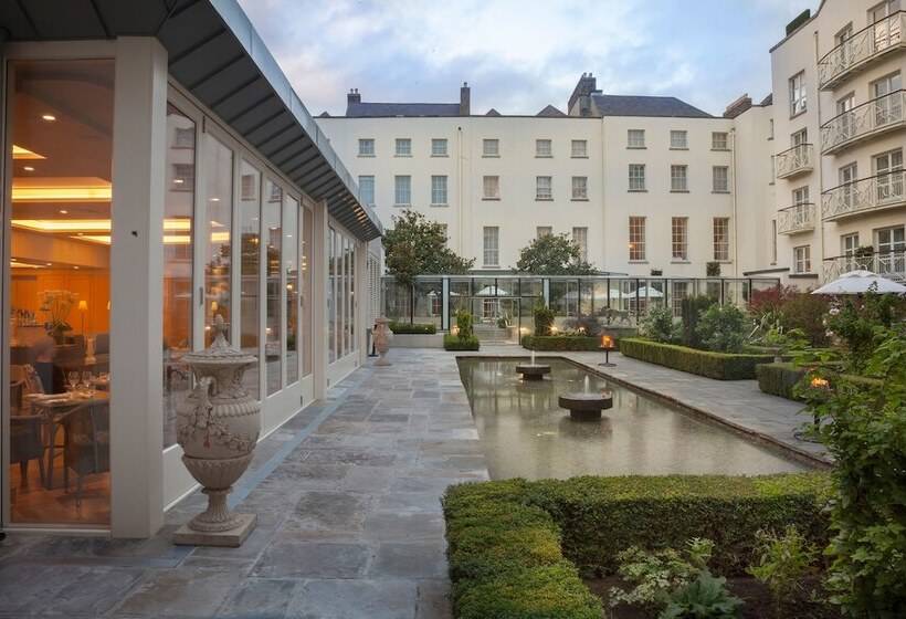 בית מלון כפרי The Merrion