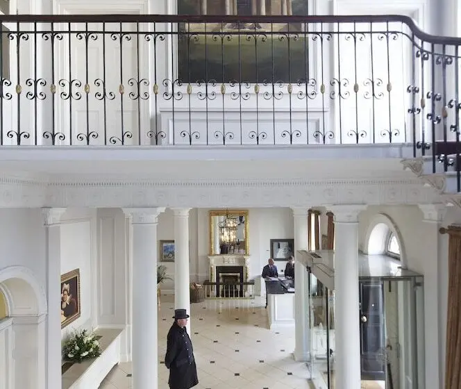 هتل The Merrion