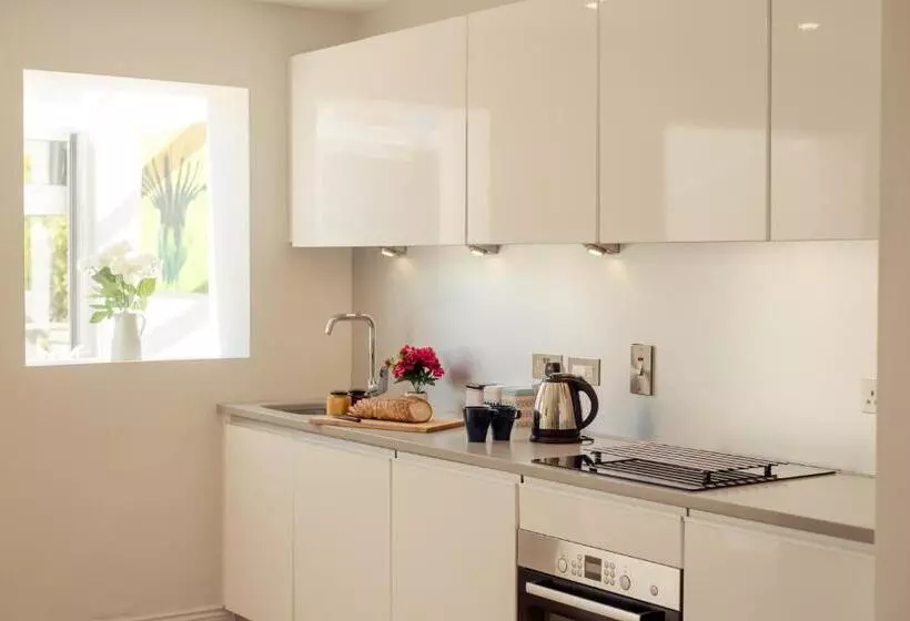 Tulfarris Hotel And Golf Resort