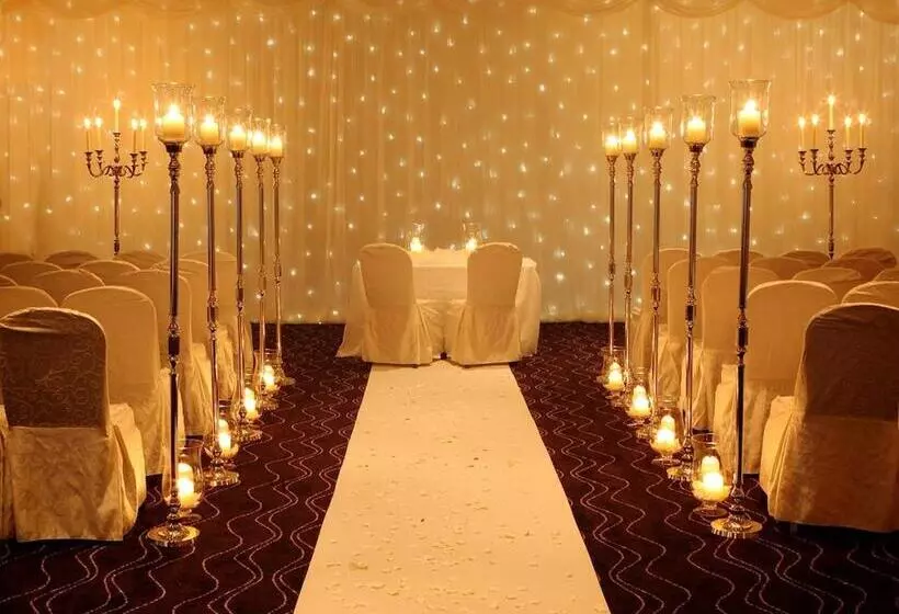 Tulfarris Hotel And Golf Resort