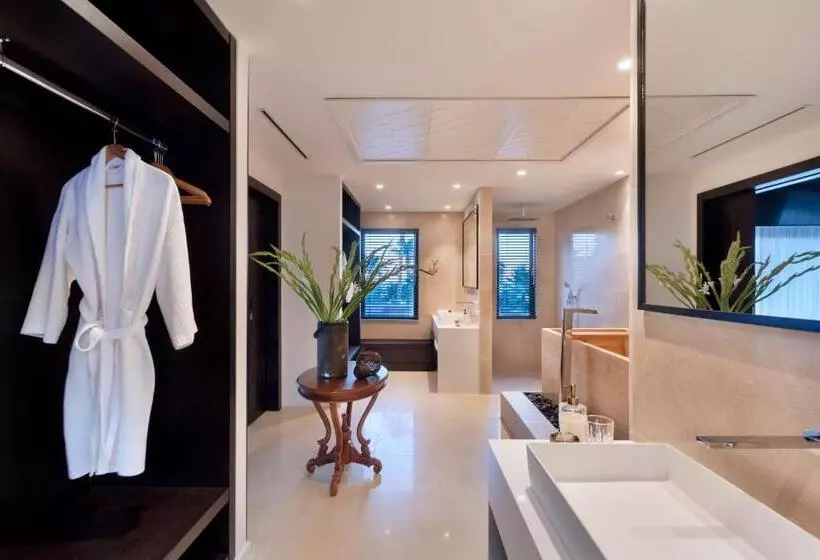 リゾートホテル Orchid Eilat