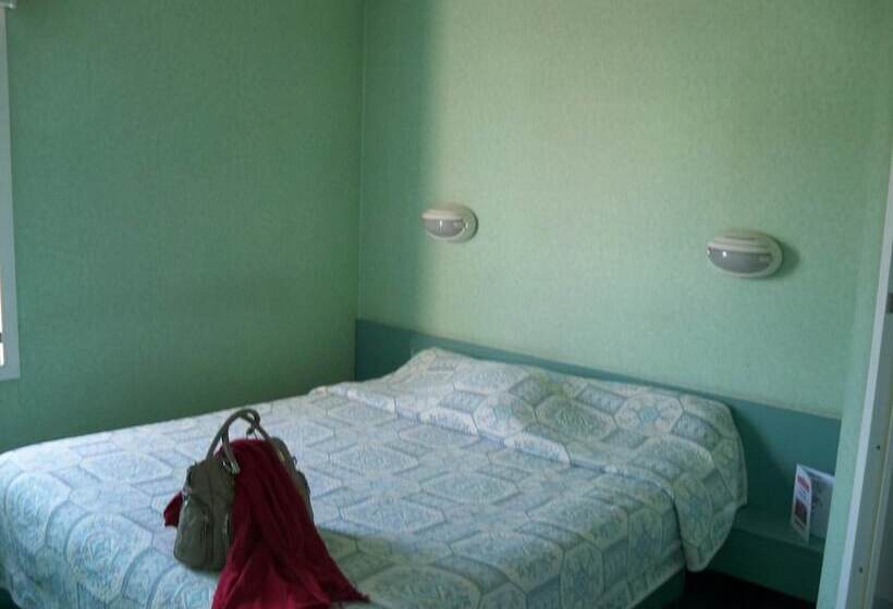 Fasthotel Lille Aéroport Lesquin