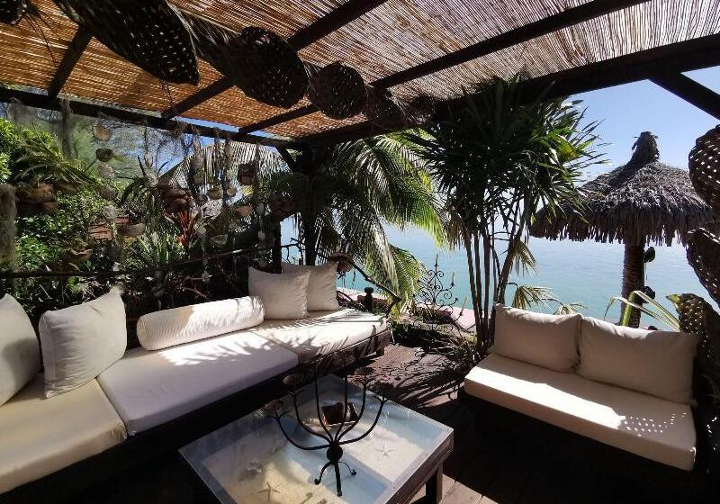 هتل Fenua Mata I Oa