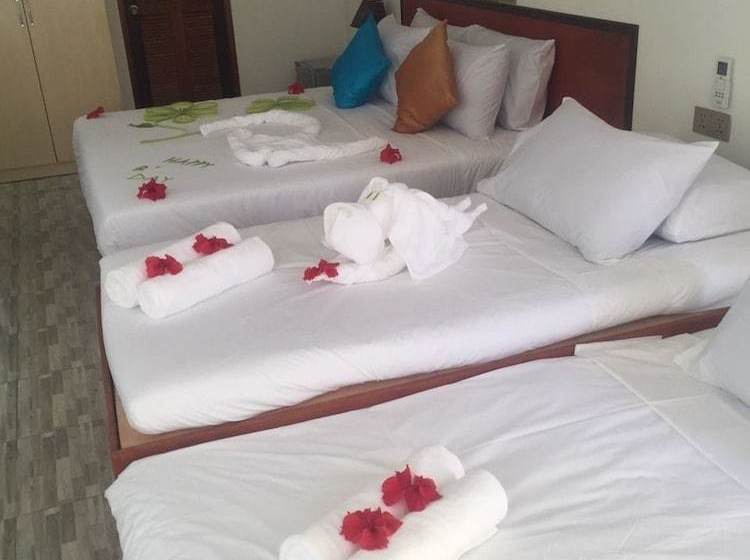 Hotel Five Coral Inn