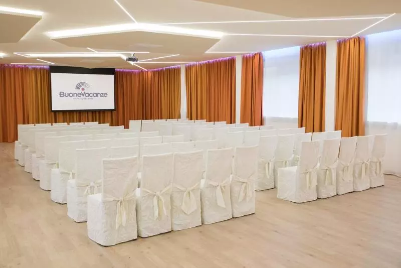 Отель Bv President