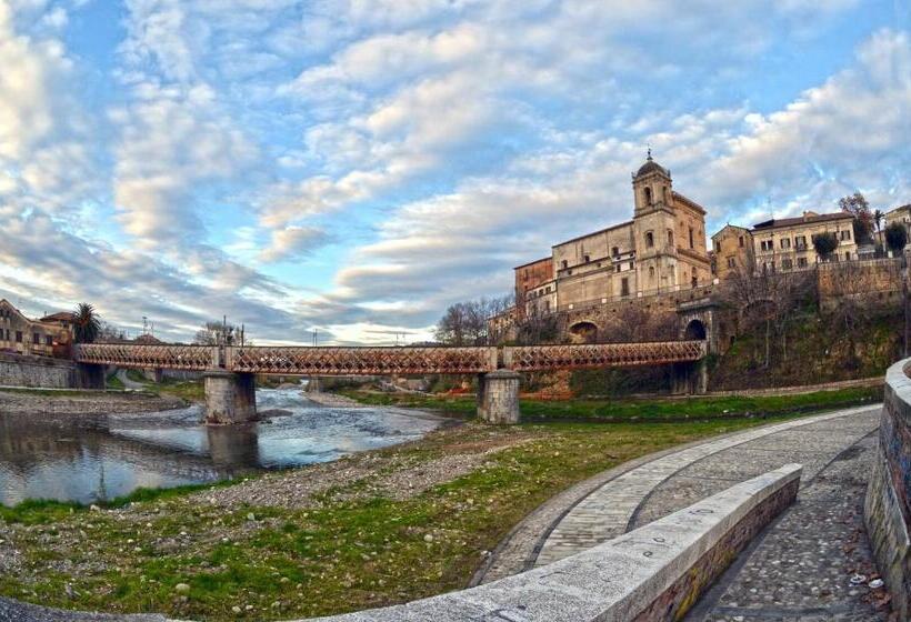 فندق Bv President