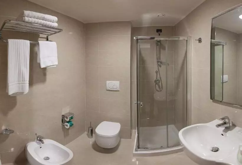 Отель Bv President