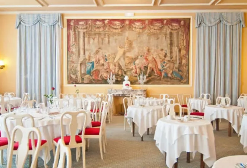 Grand Hotel De Londres