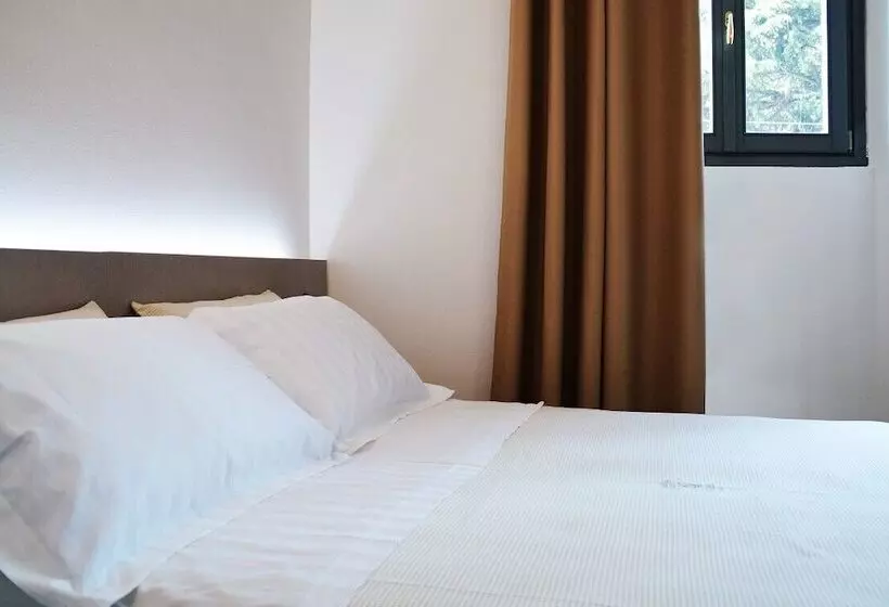 هتل Il Loggiato Dei Serviti