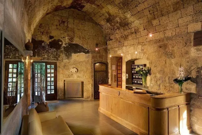 Отель La Badia Di Orvieto