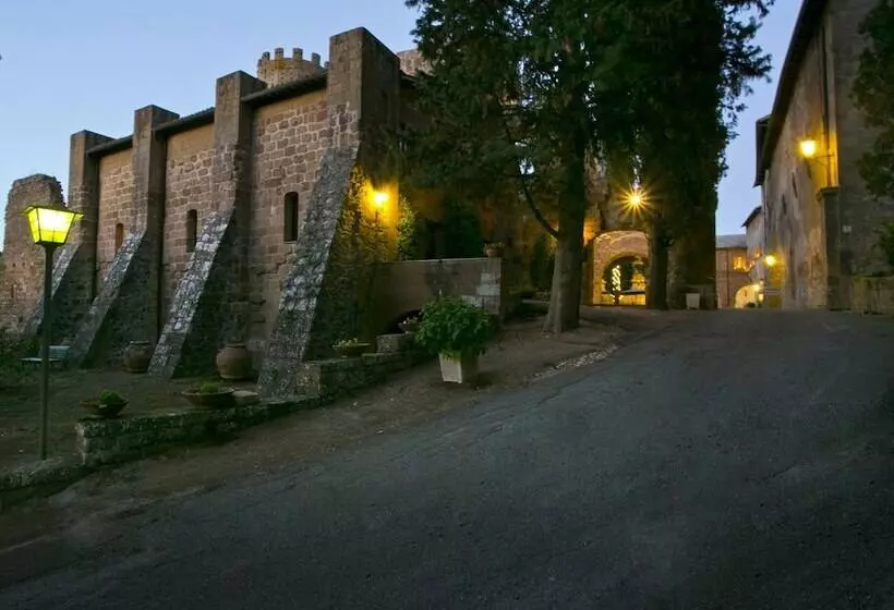 Отель La Badia Di Orvieto
