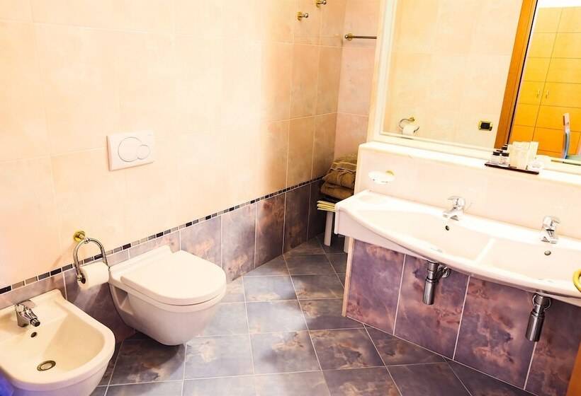 בית מלון כפרי Roseo Euroterme Wellness Resort