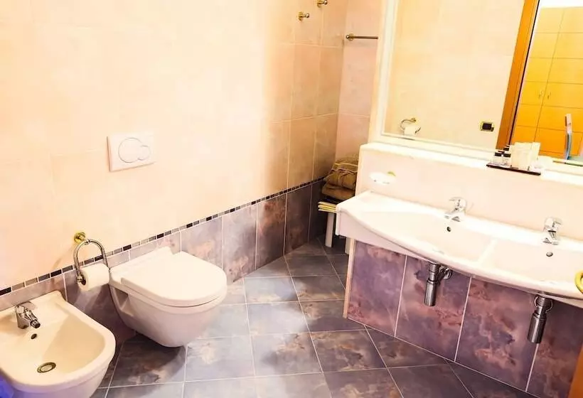 酒店 Roseo Euroterme Wellness Resort