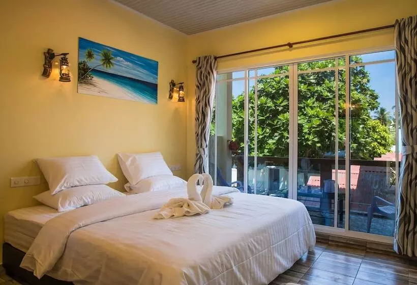 هتل Relax Residence Thoddoo Maldives