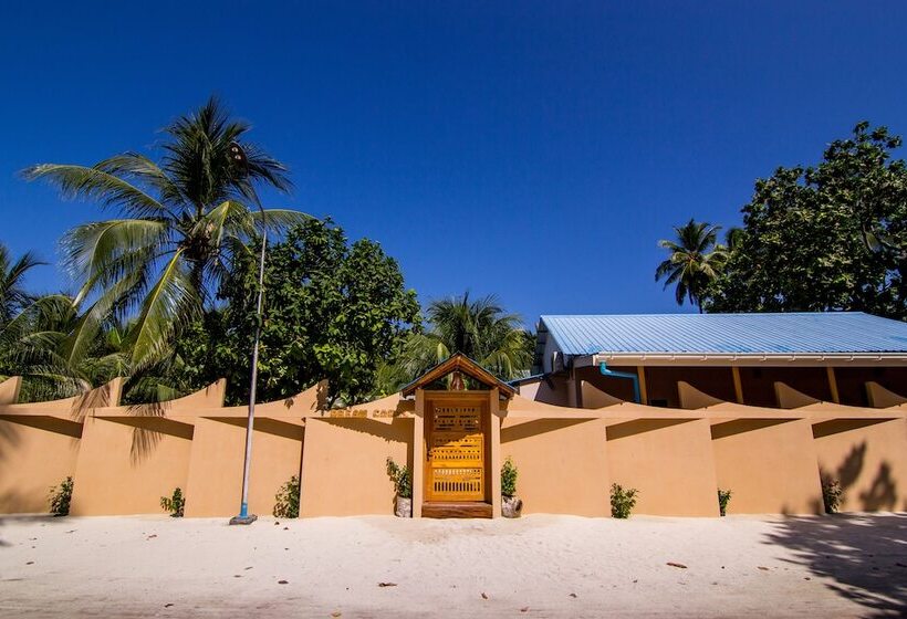 پانسیون Dream Coral