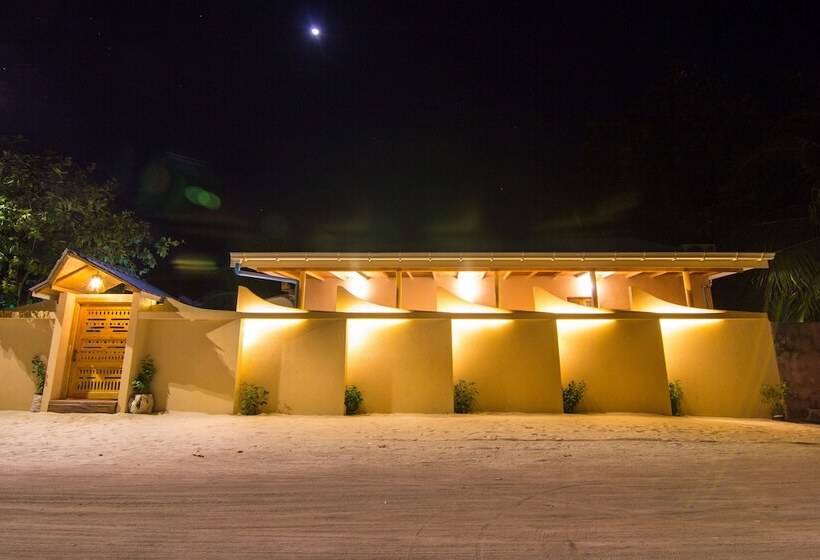 پانسیون Dream Coral