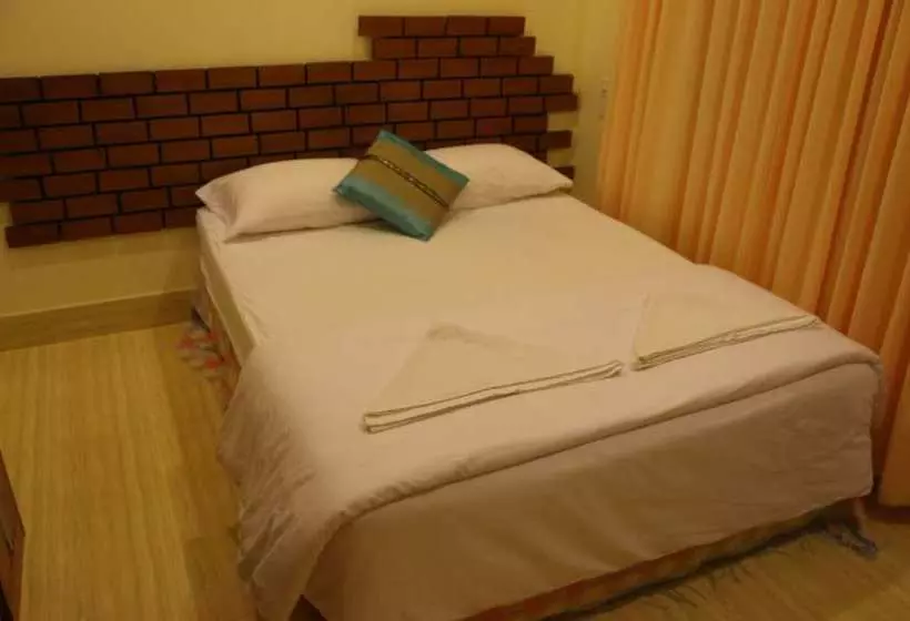 پانسیون Ras Beach Inn