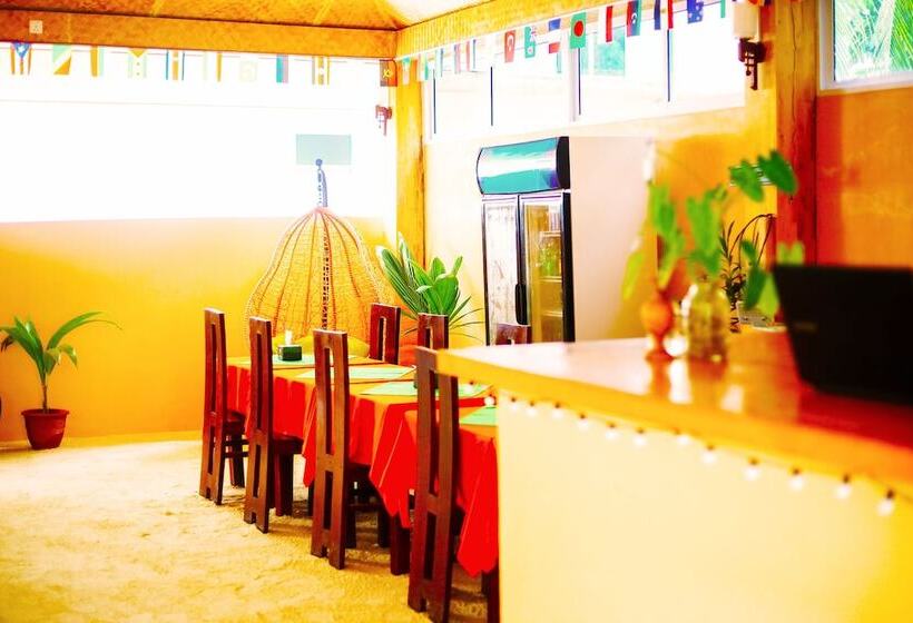 پانسیون Maafushi Village