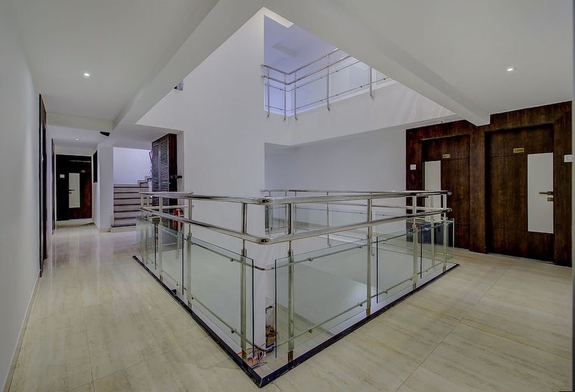 ホテル Edition O 30007 Crown Inn Panvel