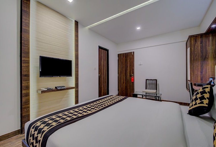 ホテル Edition O 30007 Crown Inn Panvel