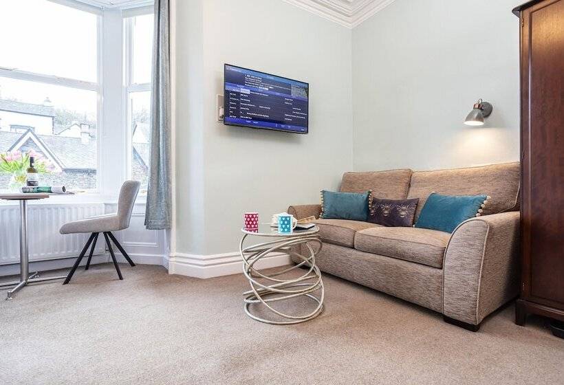 בית מלון כפרי Elder Grove