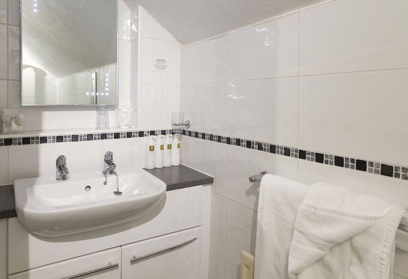 בית מלון כפרי Elder Grove