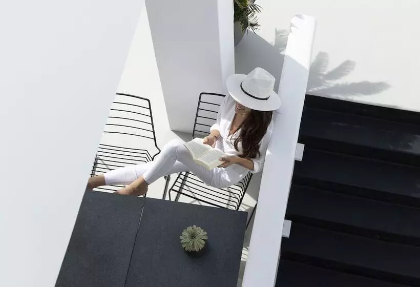 Hotelli Nimbus Mykonos