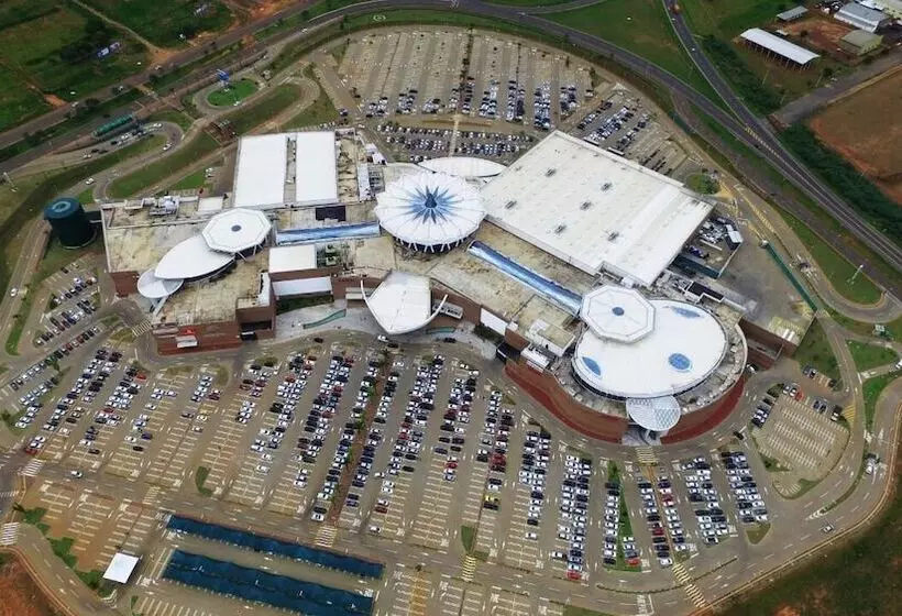 Hotelli Carandá Hplus Express