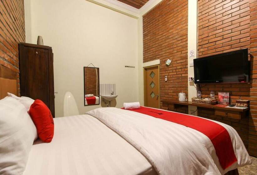 بنسيون Reddoorz Near Amikom Yogyakarta 2