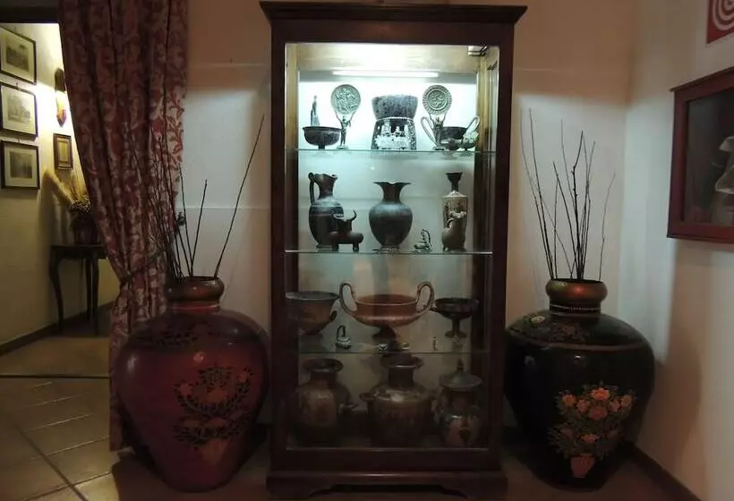 Отель Country Relais I Due Laghi