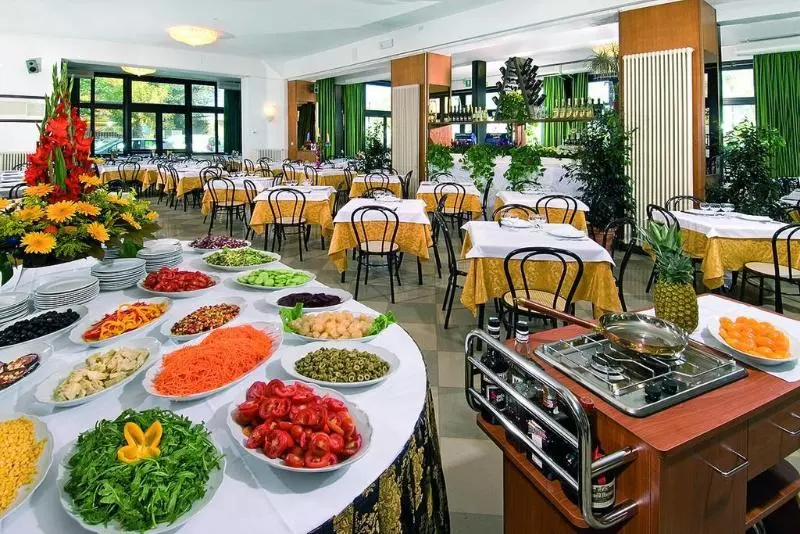 Отель Lungomare