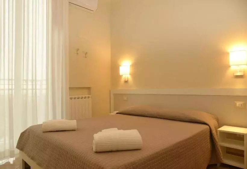 Отель Lungomare