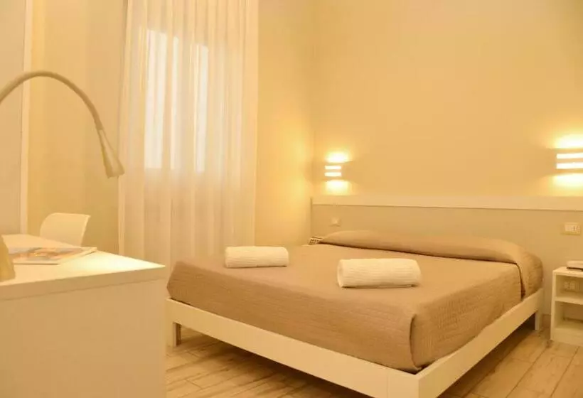 Отель Lungomare