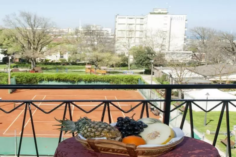 Отель Lungomare