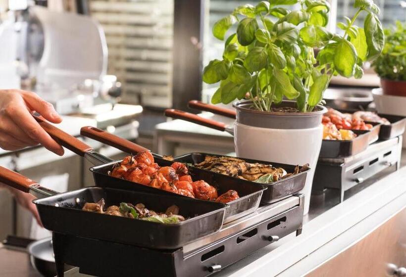 هتل Mercure Villa Romanazzi Carducci Bari