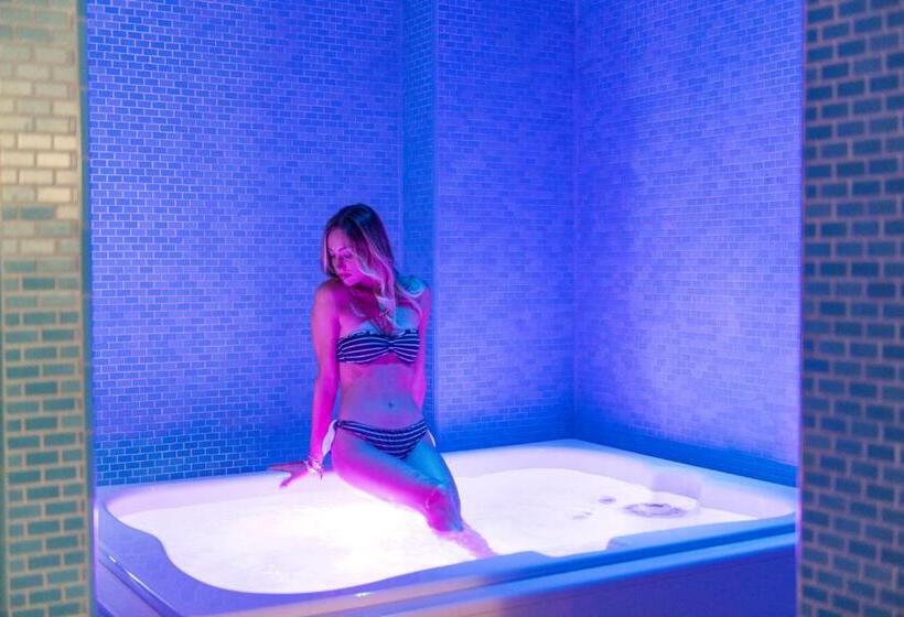 هتل Mercure Villa Romanazzi Carducci Bari