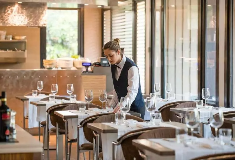 هتل Mercure Villa Romanazzi Carducci Bari