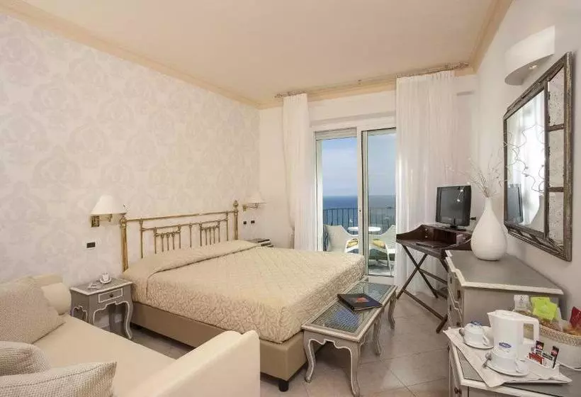 Отель Posillipo