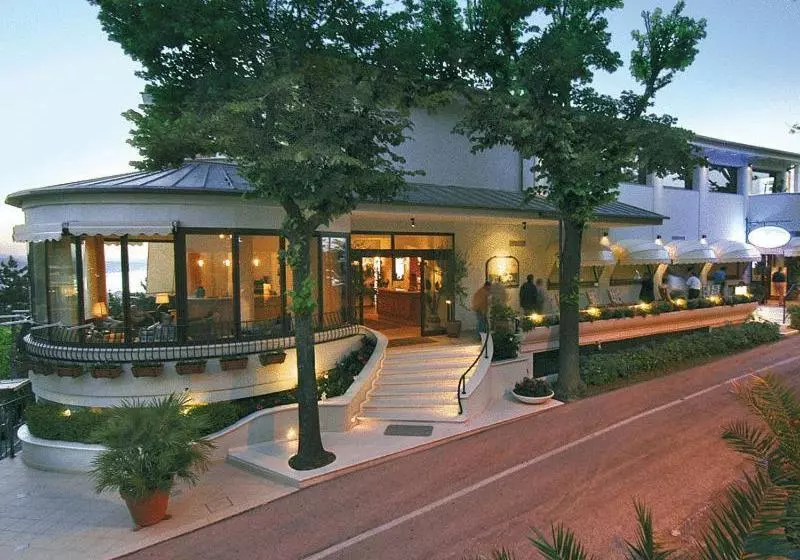 Отель Posillipo