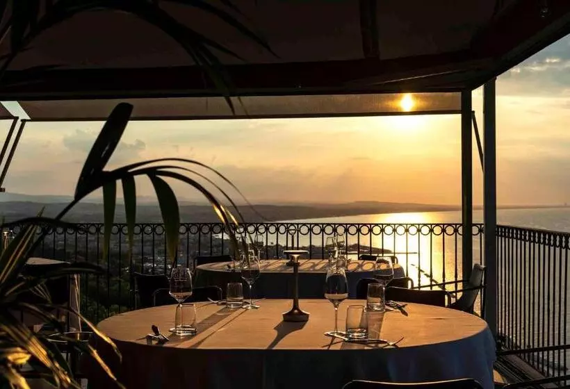 Отель Posillipo