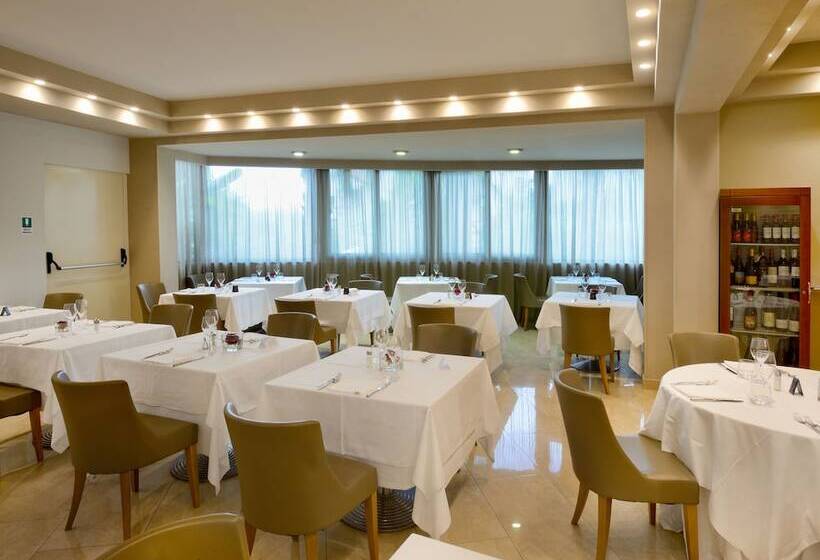 فندق President Park