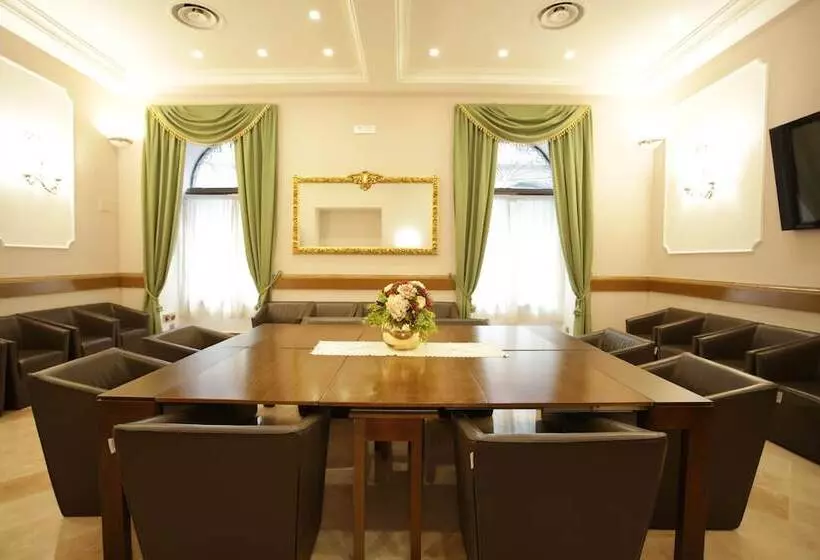 هتل Vergilius Billia