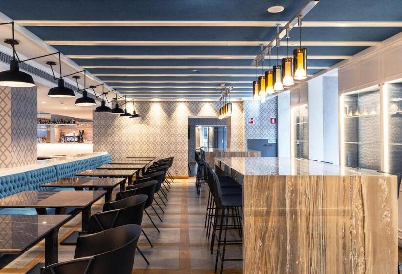 هتل Catalonia Porto