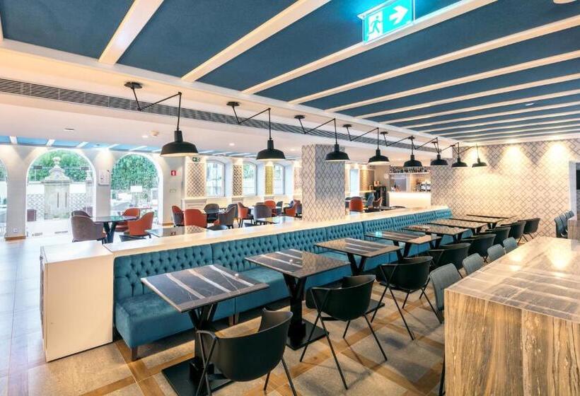 هتل Catalonia Porto