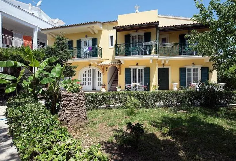 هتل Andreas Pool Apartments