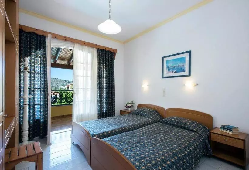 هتل Andreas Pool Apartments